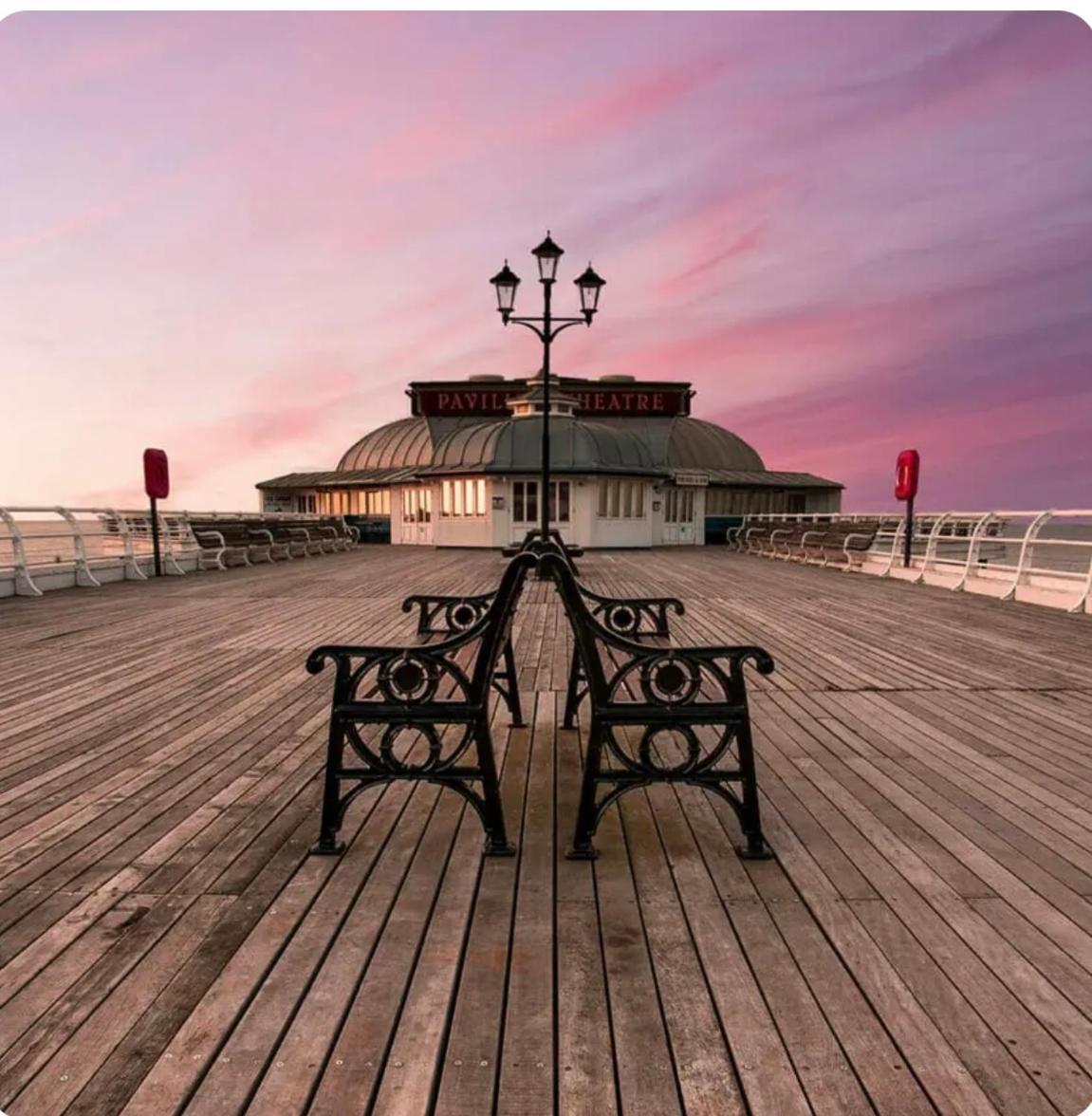 The Wellington Pub Cromer Exterior photo